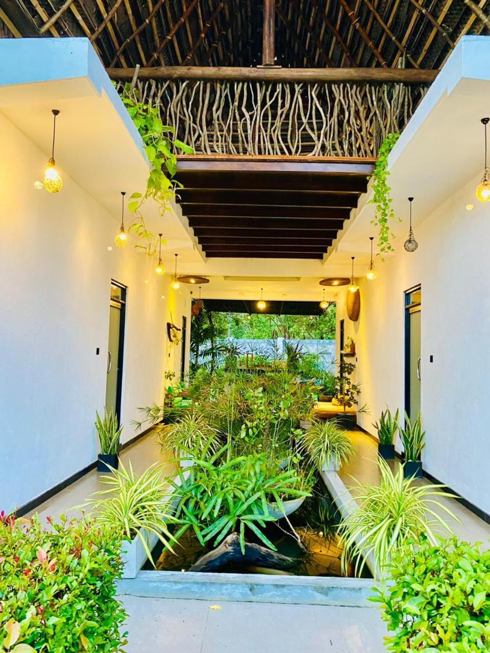 Kalametiya Bird Villa Tangalle Exterior photo