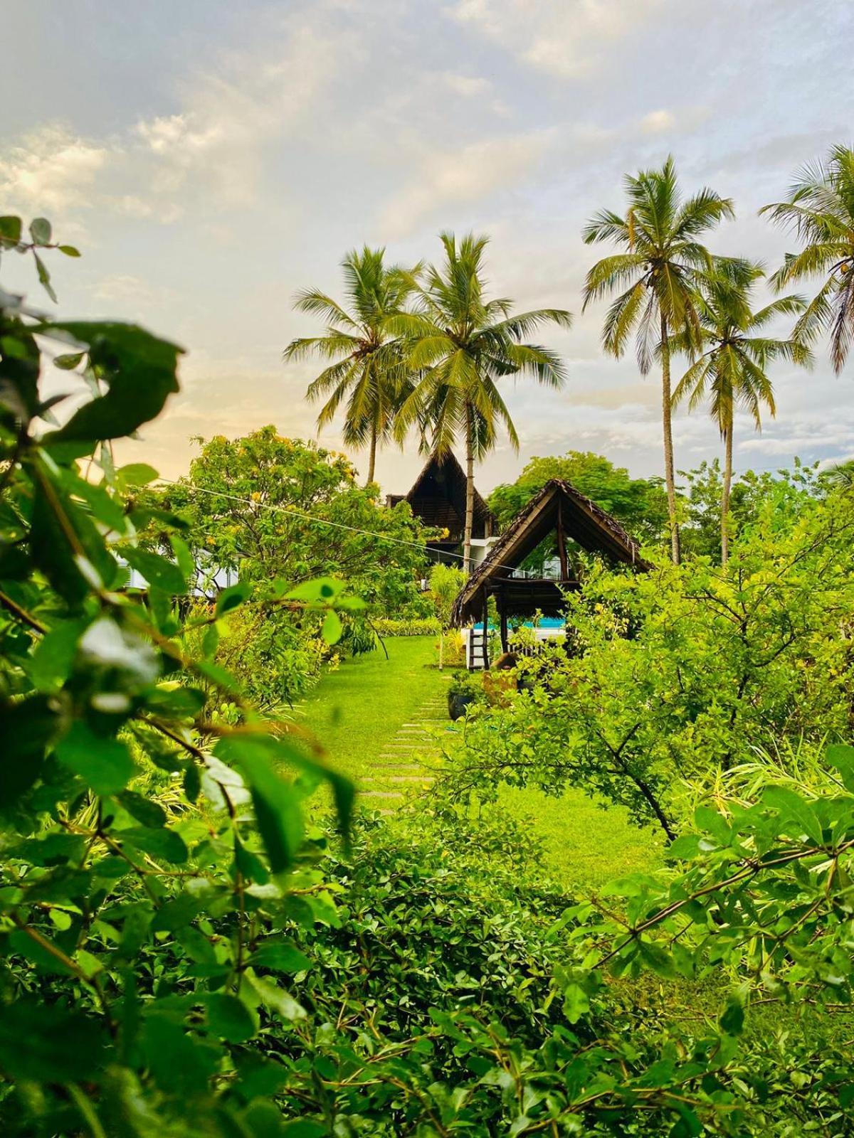Kalametiya Bird Villa Tangalle Exterior photo